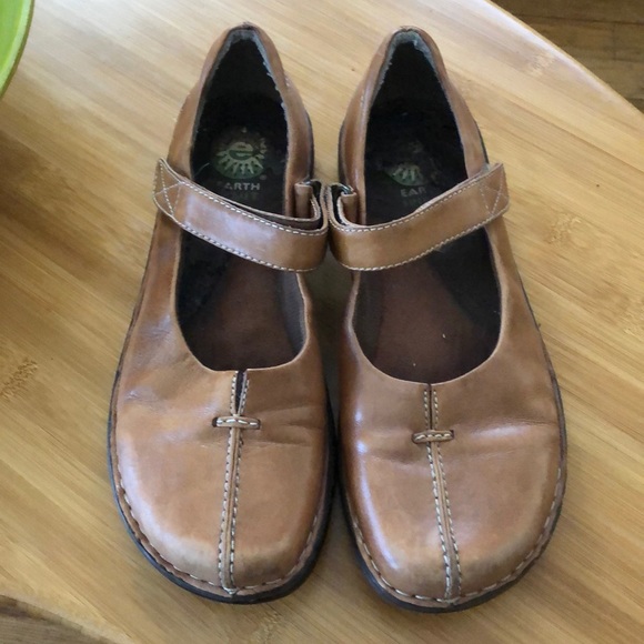 Earth Shoes Brown Maryjanes Size 7 1/2 - Picture 2 of 11